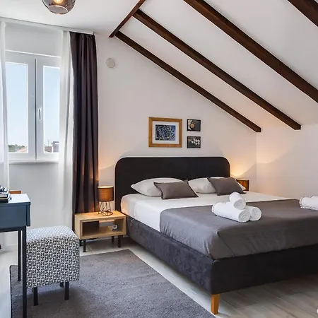 Grandfather's House Villa *