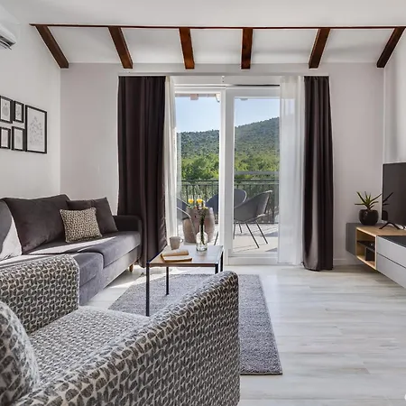 Grandfather's House Villa