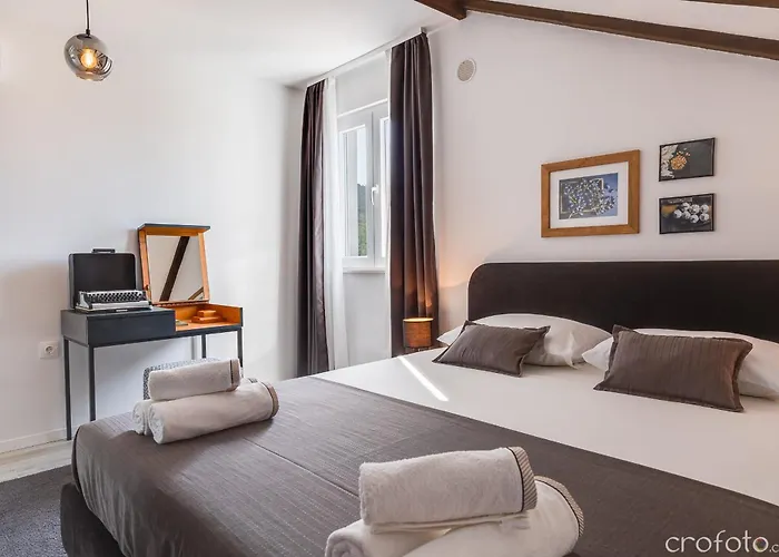 Villa Grandfather's House *